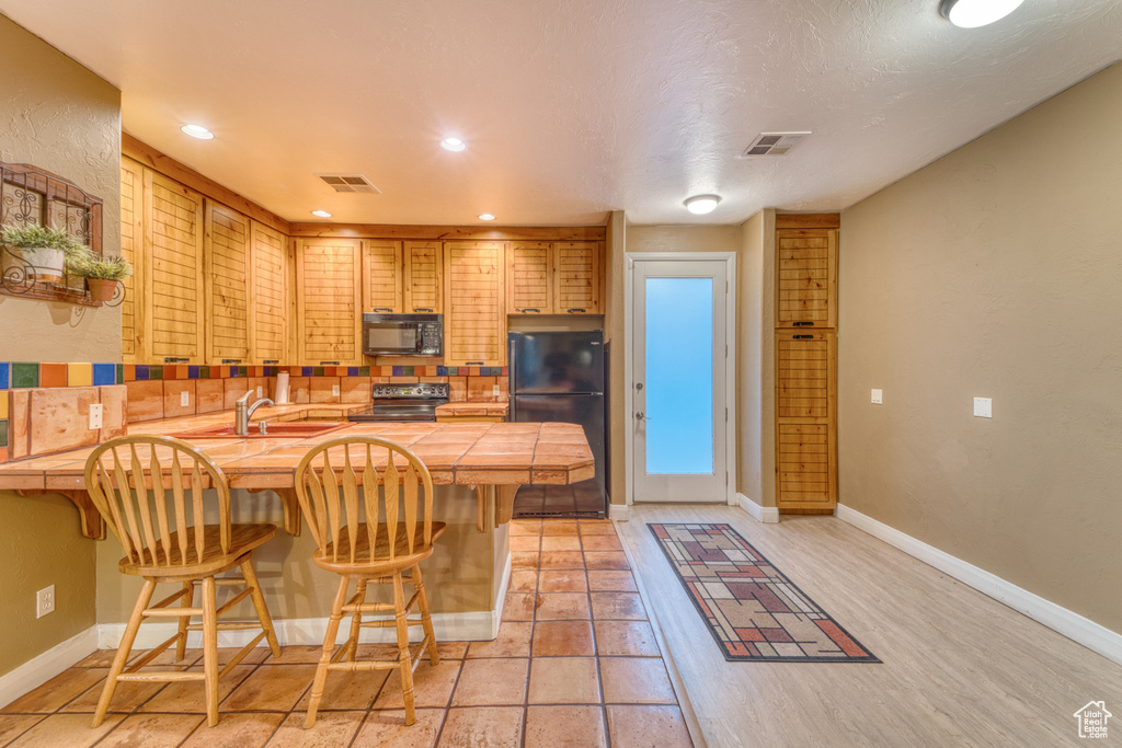 Photo 8 for MLS #2102813 at 225 N Country #104