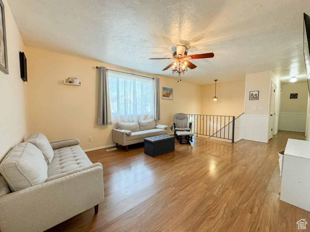 2277 S 300 W Clearfield, UT 84015