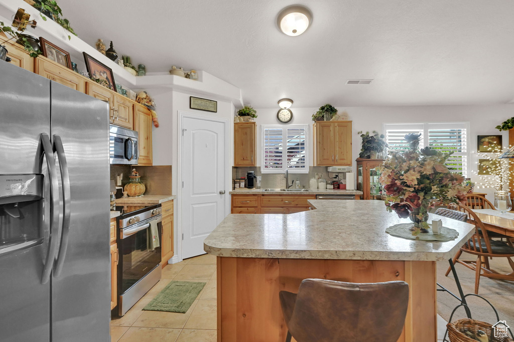 221 E ROSE ANNE CIR Pleasant View, UT 84414