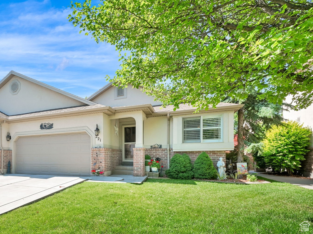 221 E ROSE ANNE CIR Pleasant View, UT 84414