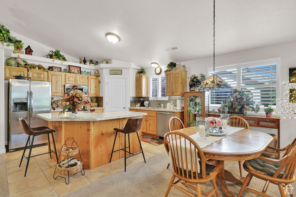 221 E ROSE ANNE CIR Pleasant View, UT 84414