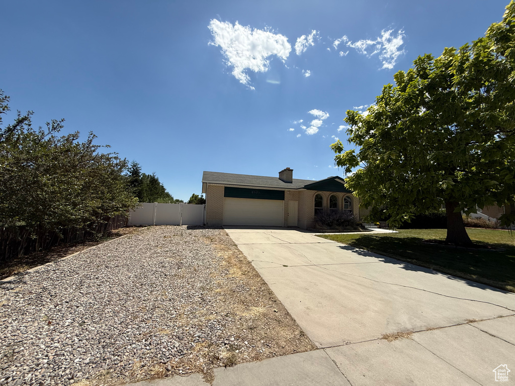 2303 W CYNTHIA ANN CIR Riverton, UT 84065