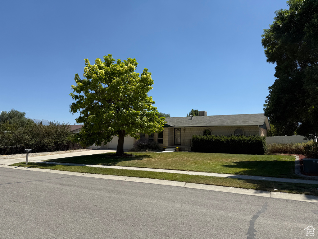 2303 W CYNTHIA ANN CIR Riverton, UT 84065