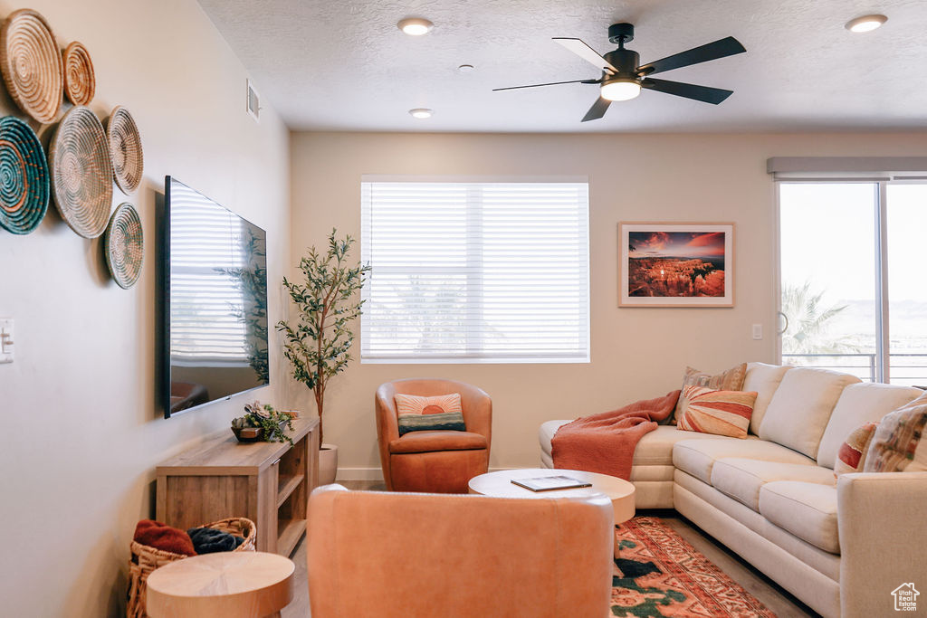 Photo 7 for MLS #2102840 at 961 W Akoya Pearl Rd #201