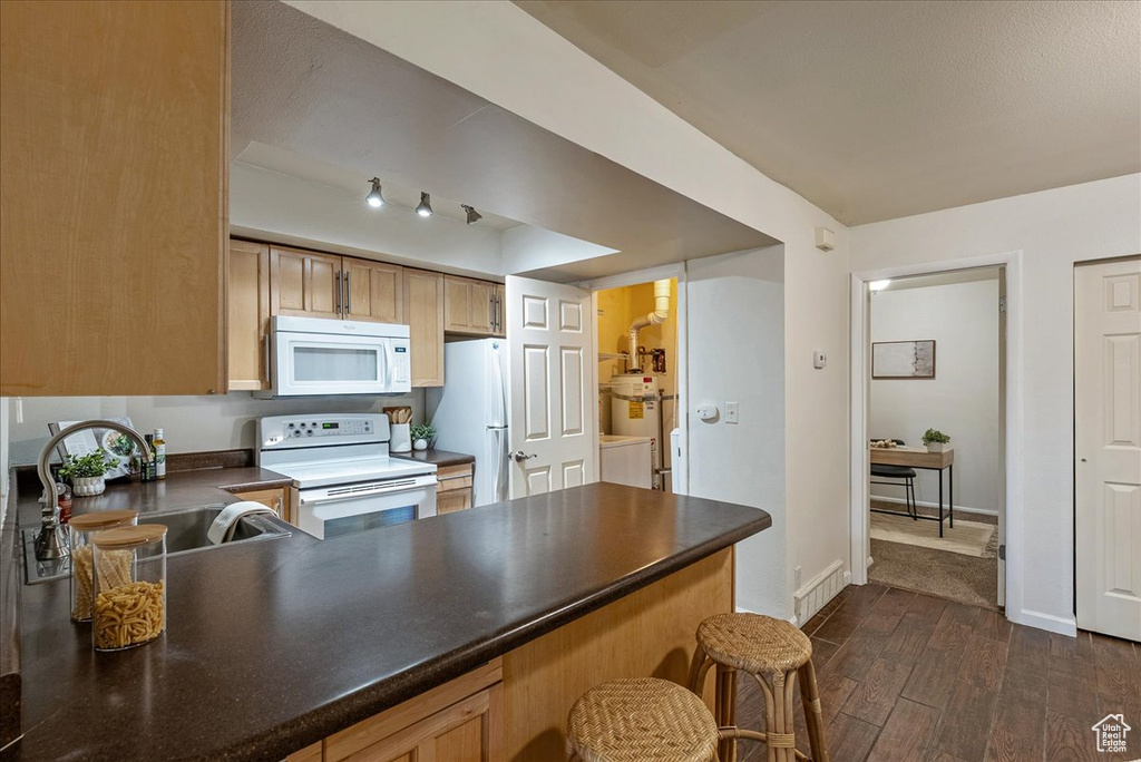 Photo 5 for MLS #2102844 at 223 E Hill Ave #2