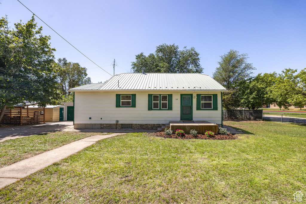 14 S 400 W Hyrum, UT 84319
