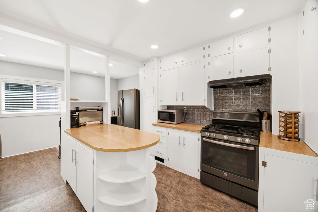 14 S 400 W Hyrum, UT 84319