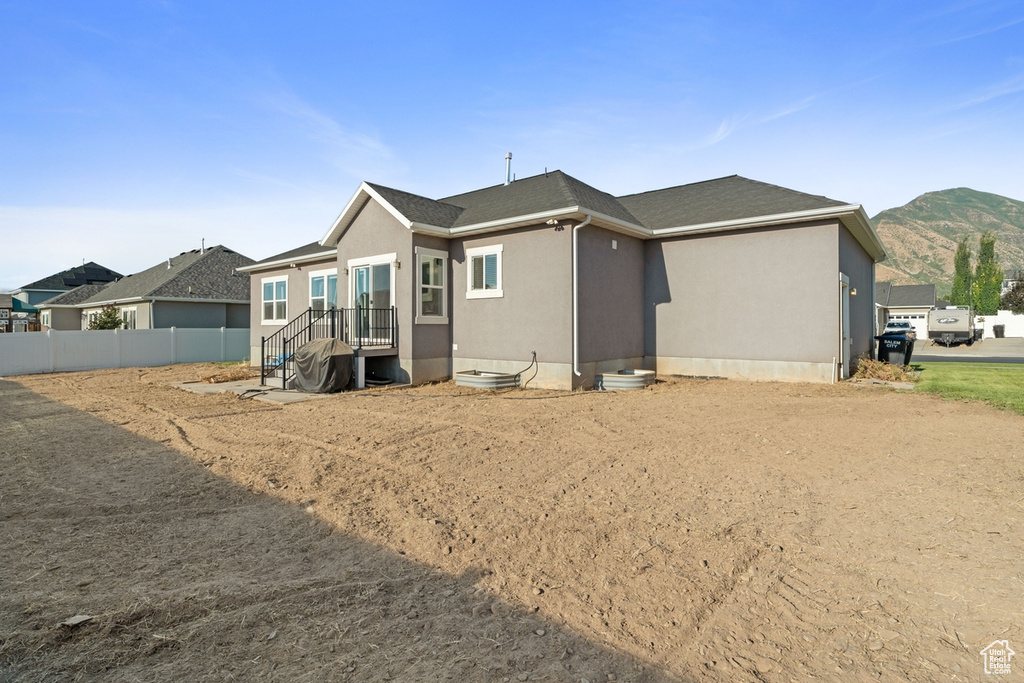 916 S 100 E Salem, UT 84653