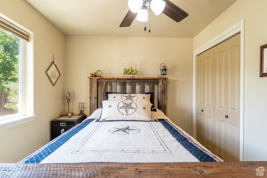 2433 E VISTA GRANDE ST Moab, UT 84532