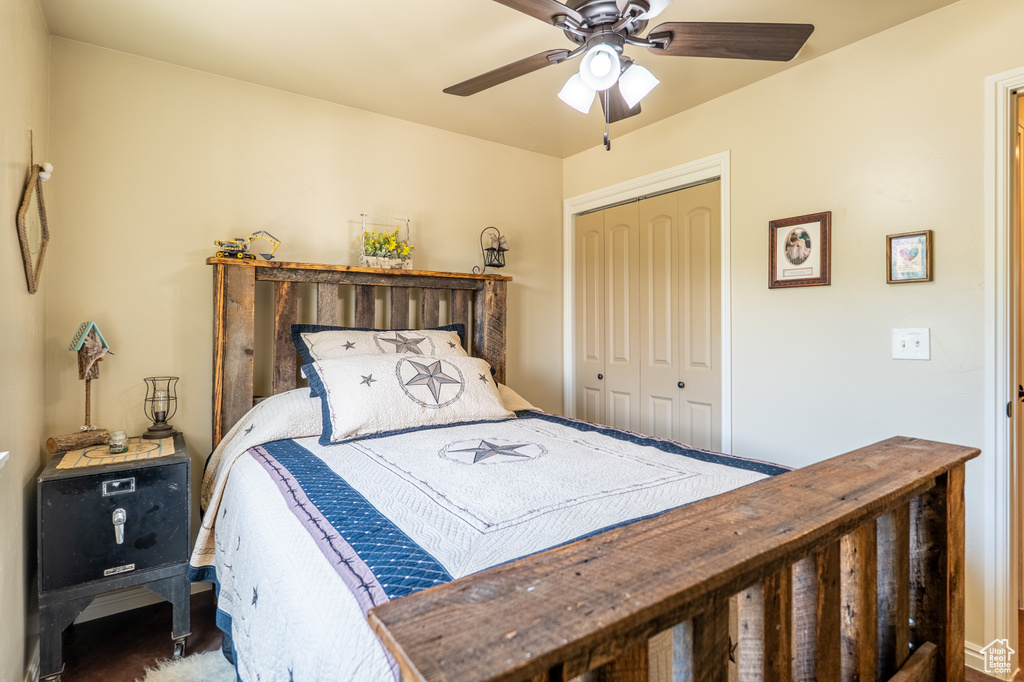 2433 E VISTA GRANDE ST Moab, UT 84532