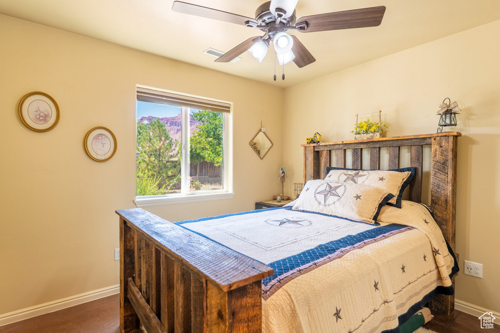 2433 E VISTA GRANDE ST Moab, UT 84532