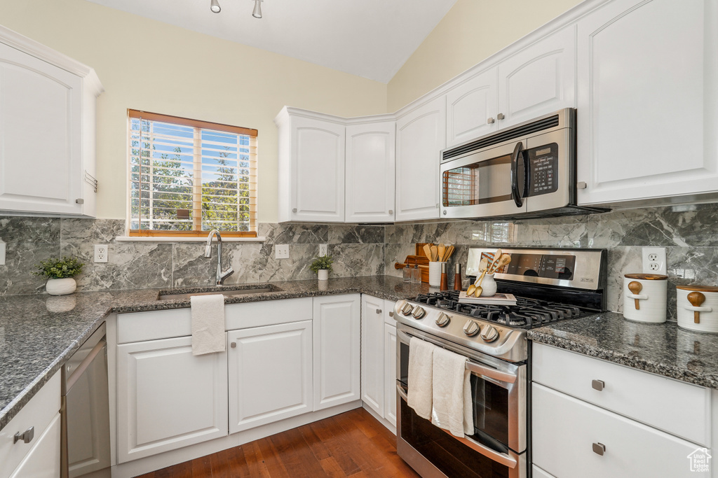 Photo 8 for MLS #2102858 at 7562 N Kidwelly Ct
