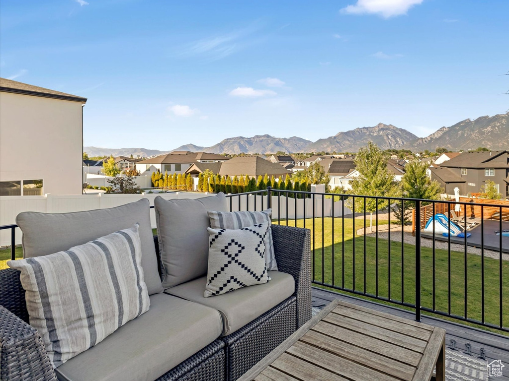 11619 S HALCOM DR South Jordan, UT 84095
