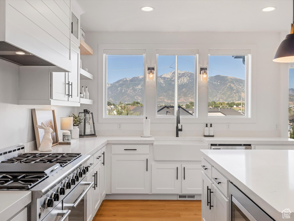 11619 S HALCOM DR South Jordan, UT 84095