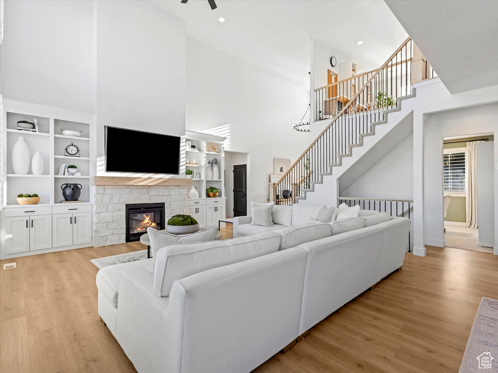 11619 S HALCOM DR South Jordan, UT 84095