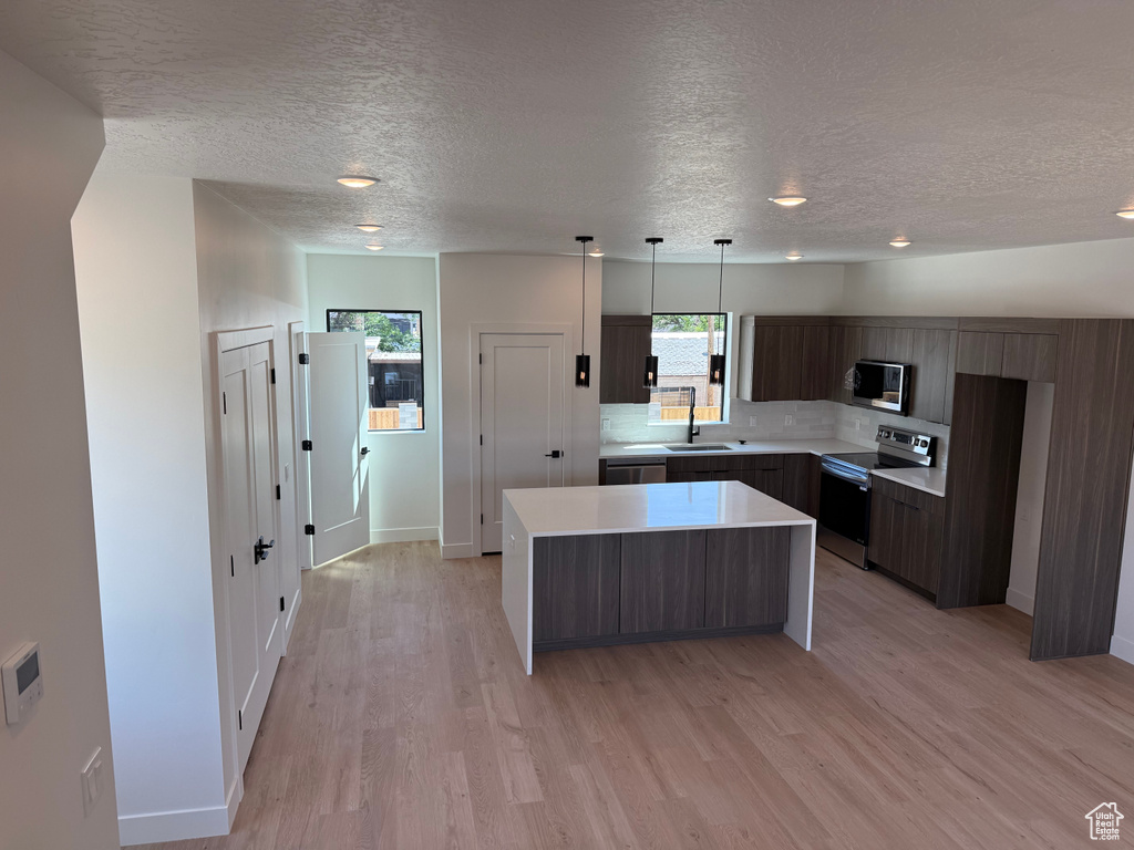 4372 S 900 E Millcreek, UT 84124
