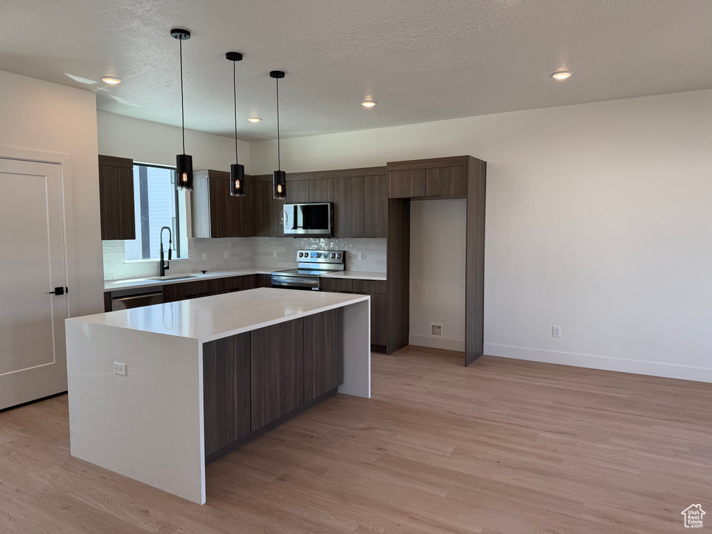 4372 S 900 E Millcreek, UT 84124