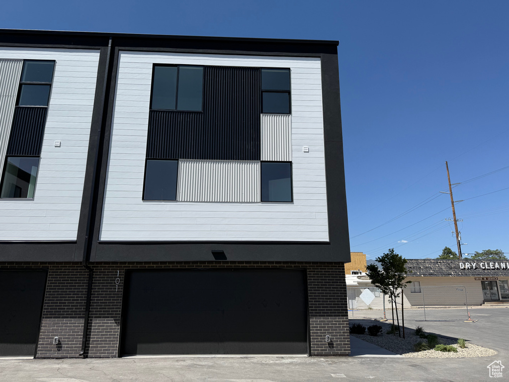 4372 S 900 E Millcreek, UT 84124