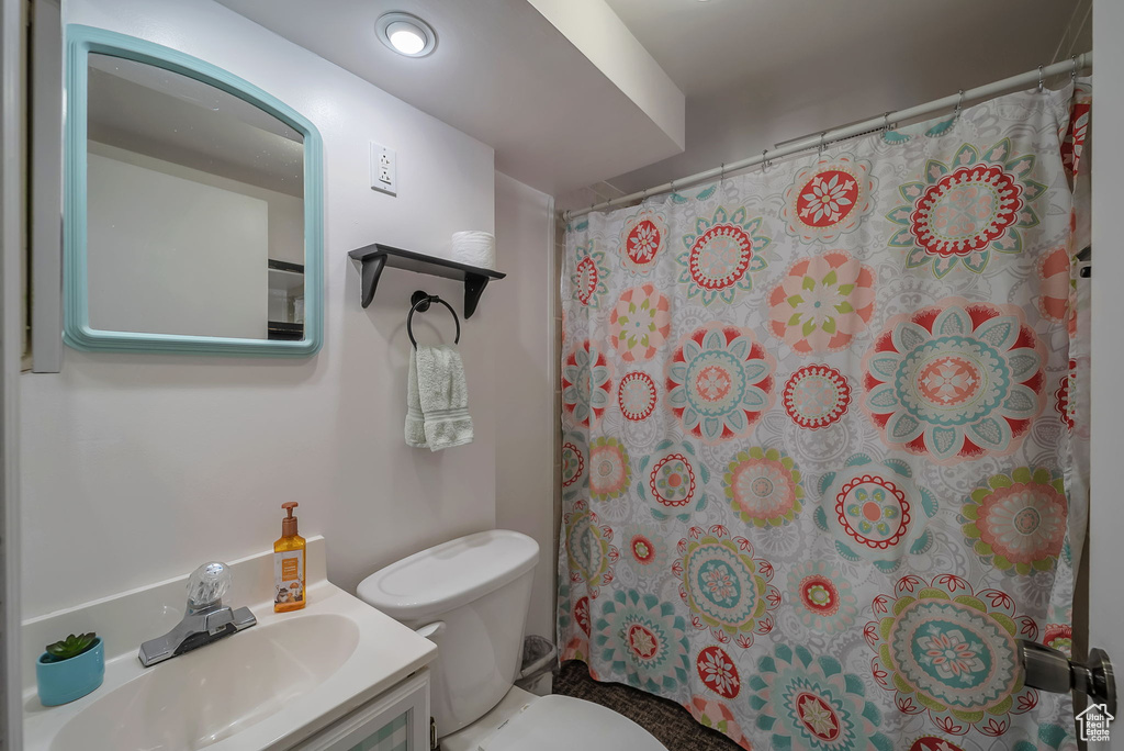 164 E 300 N Farmington, UT 84025