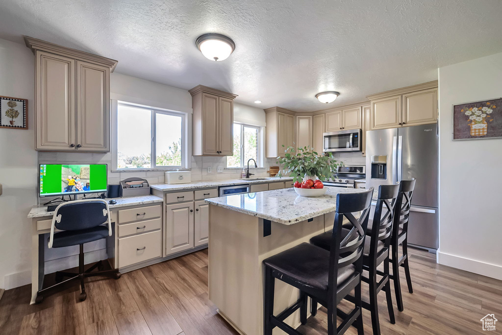 164 E 300 N Farmington, UT 84025
