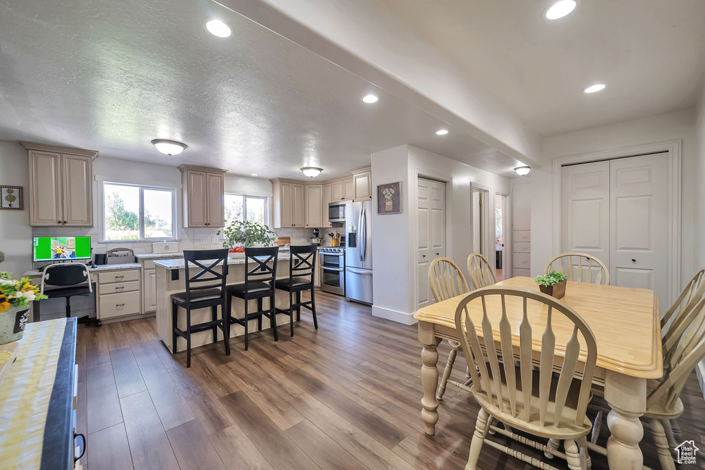 164 E 300 N Farmington, UT 84025
