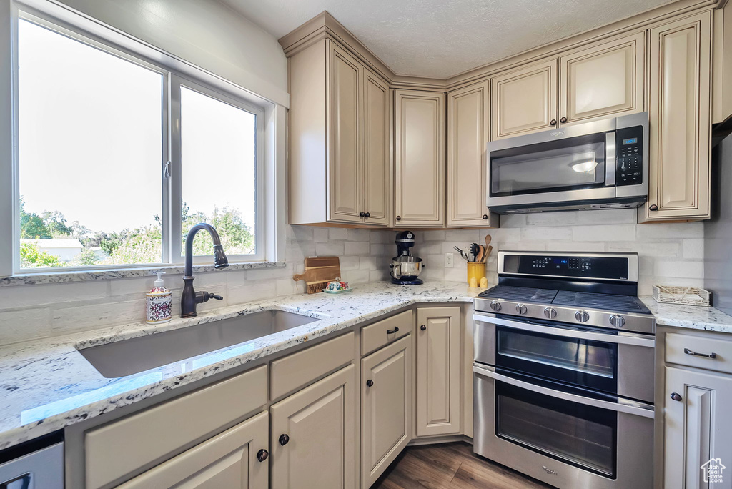 164 E 300 N Farmington, UT 84025