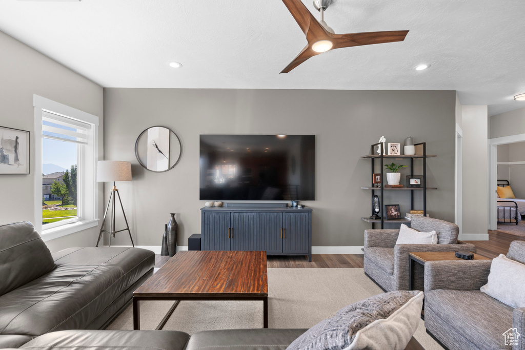 2032 S THOROUGHBRED DR Saratoga Springs, UT 84045