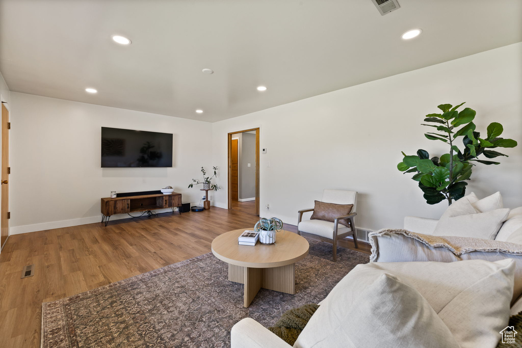 44 E 200 S Providence, UT 84332