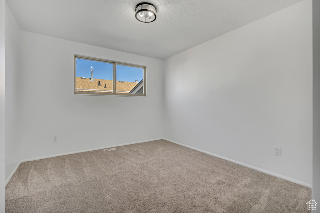 1389 E 5800 S South Ogden, UT 84405
