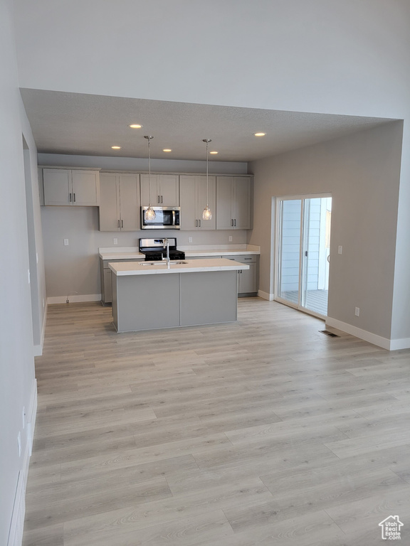 9787 N AARON AVE #208 Eagle Mountain, UT 84005