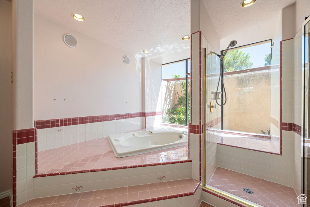 Photo 17 for MLS #2102912 at 956 E Summit Dr