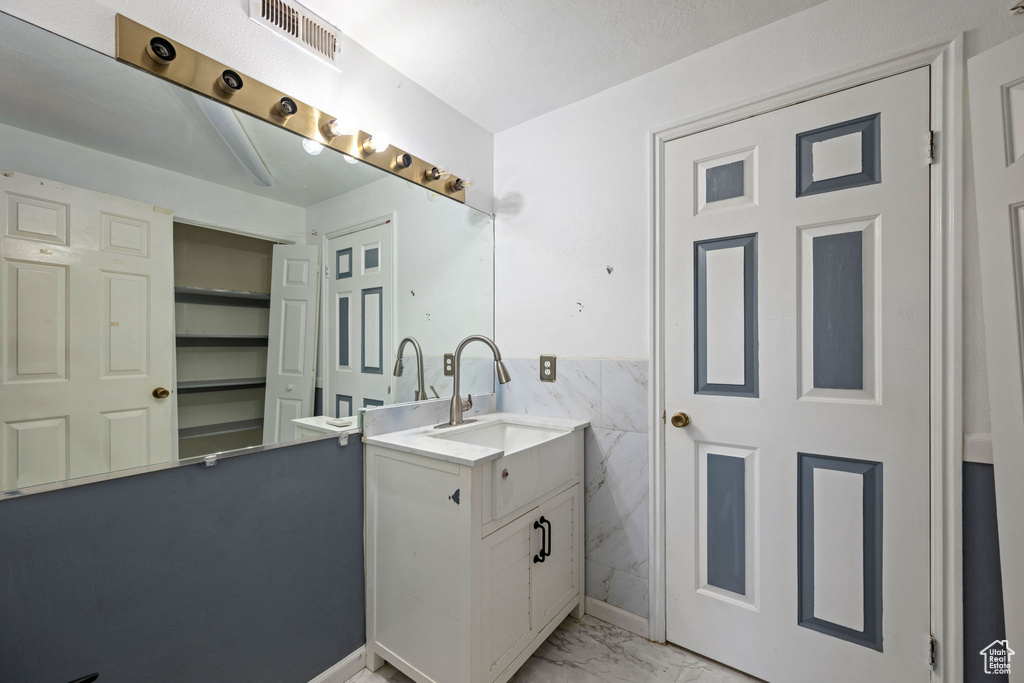 Photo 30 for MLS #2102912 at 956 E Summit Dr