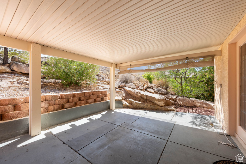 Photo 19 for MLS #2102912 at 956 E Summit Dr