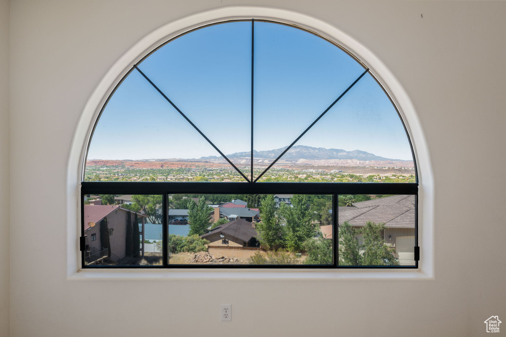 Photo 27 for MLS #2102912 at 956 E Summit Dr