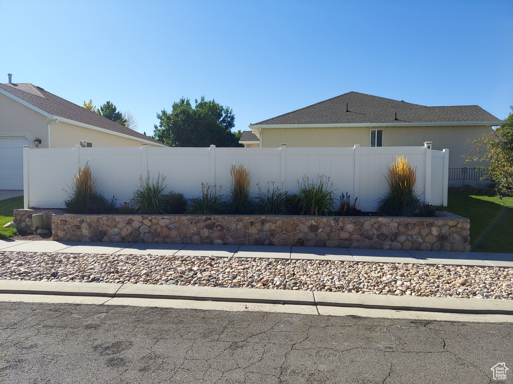 3219 S HUNTER FARM WAY West Valley City, UT 84128