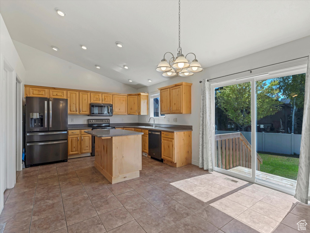 1251 S 1650 W Syracuse, UT 84075