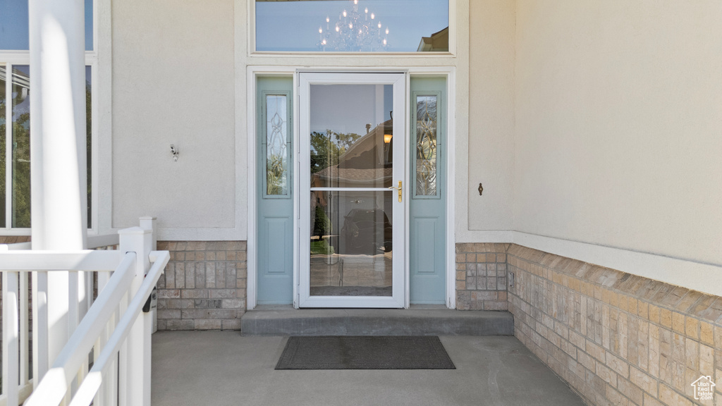 275 S EAGLE WAY North Salt Lake, UT 84054