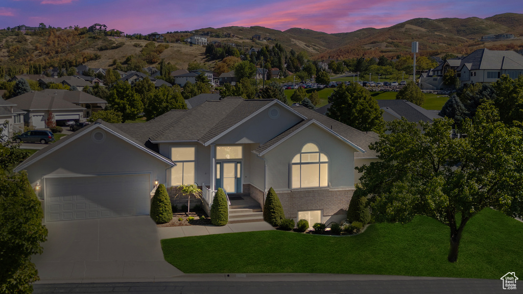 275 S EAGLE WAY North Salt Lake, UT 84054