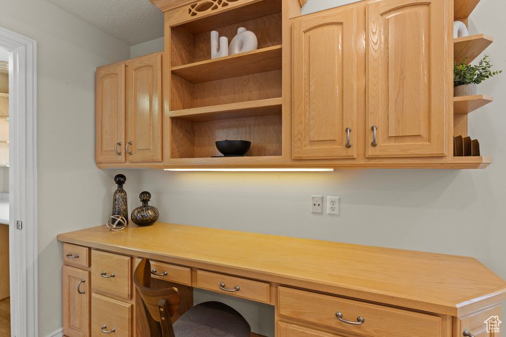 275 S EAGLE WAY North Salt Lake, UT 84054