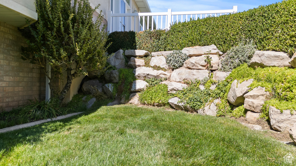 275 S EAGLE WAY North Salt Lake, UT 84054