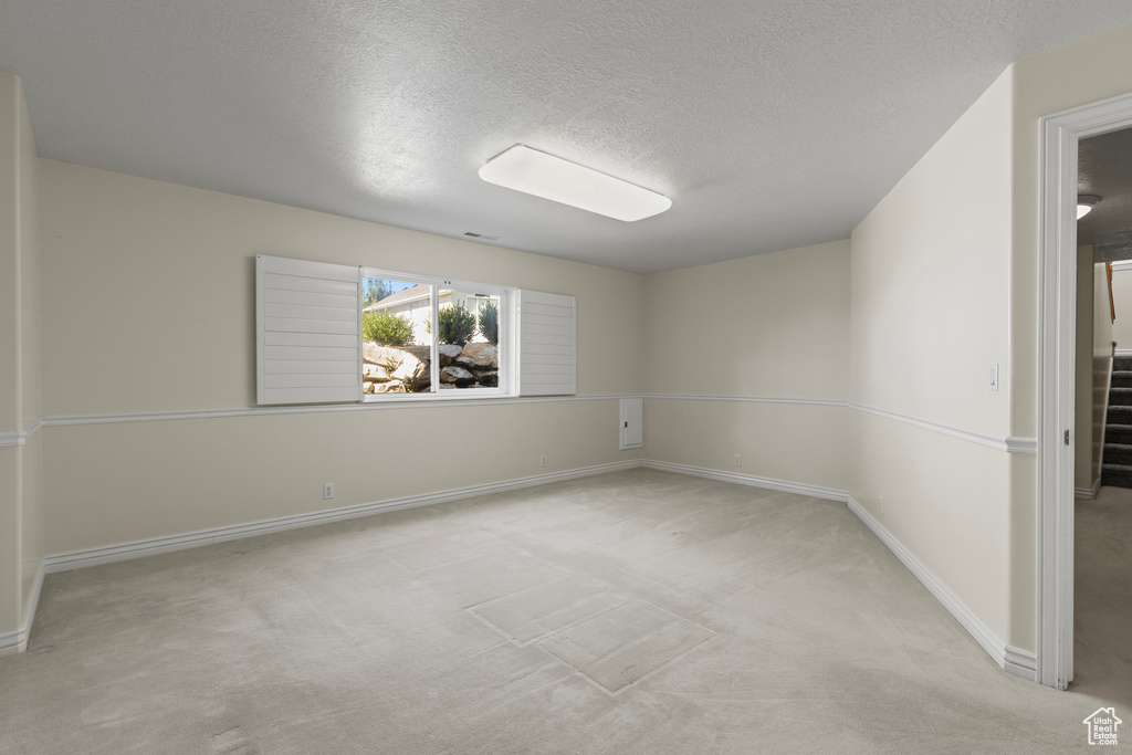 275 S EAGLE WAY North Salt Lake, UT 84054