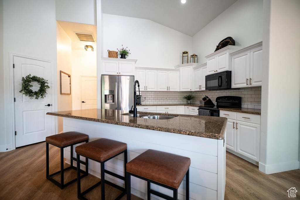 Photo 8 for MLS #2102949 at 4045 S Carisa Dr