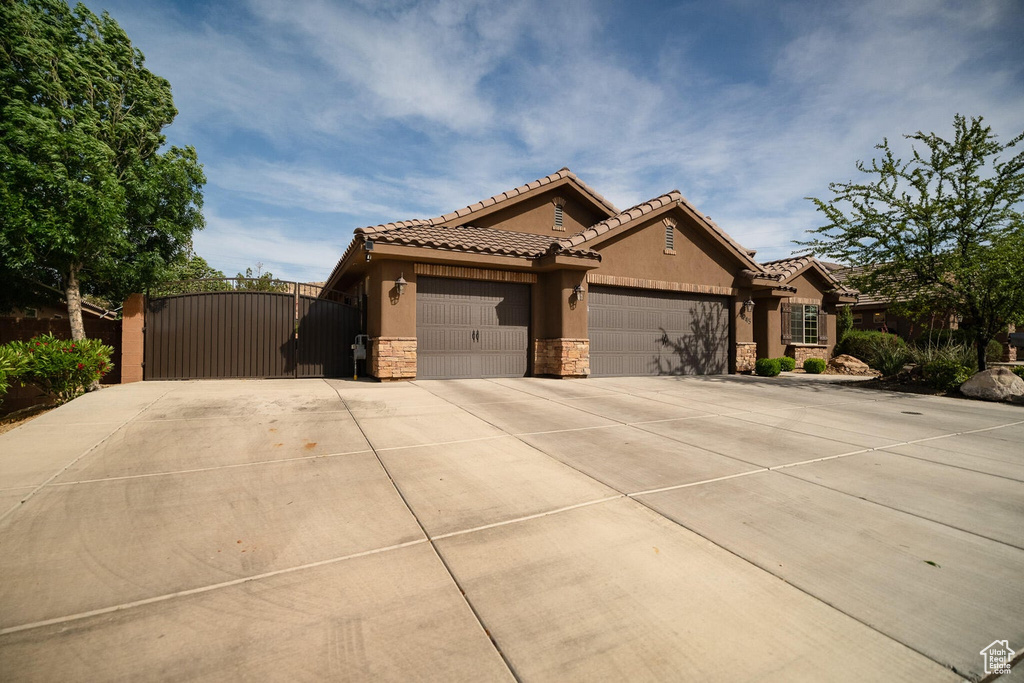 Photo 2 for MLS #2102949 at 4045 S Carisa Dr