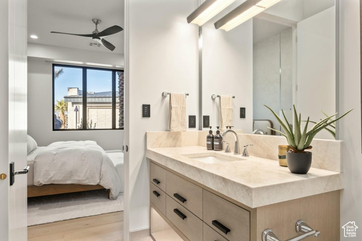 2789 E SILSTONE DR St George, UT 84790
