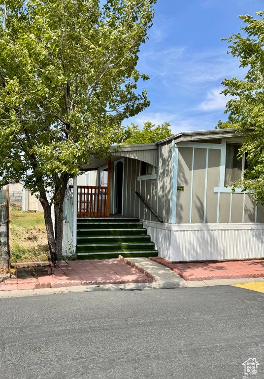 Photo 2 for MLS #2102969 at 2658 W 2680 South #313