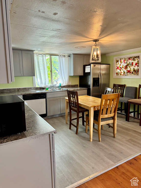 Photo 3 for MLS #2102969 at 2658 W 2680 South #313