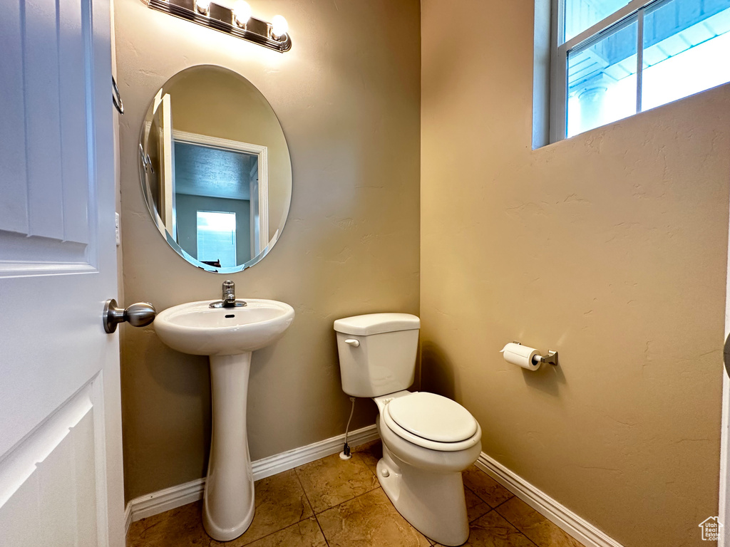 1513 W KINGSBARN WAY Salt Lake City, UT 84119