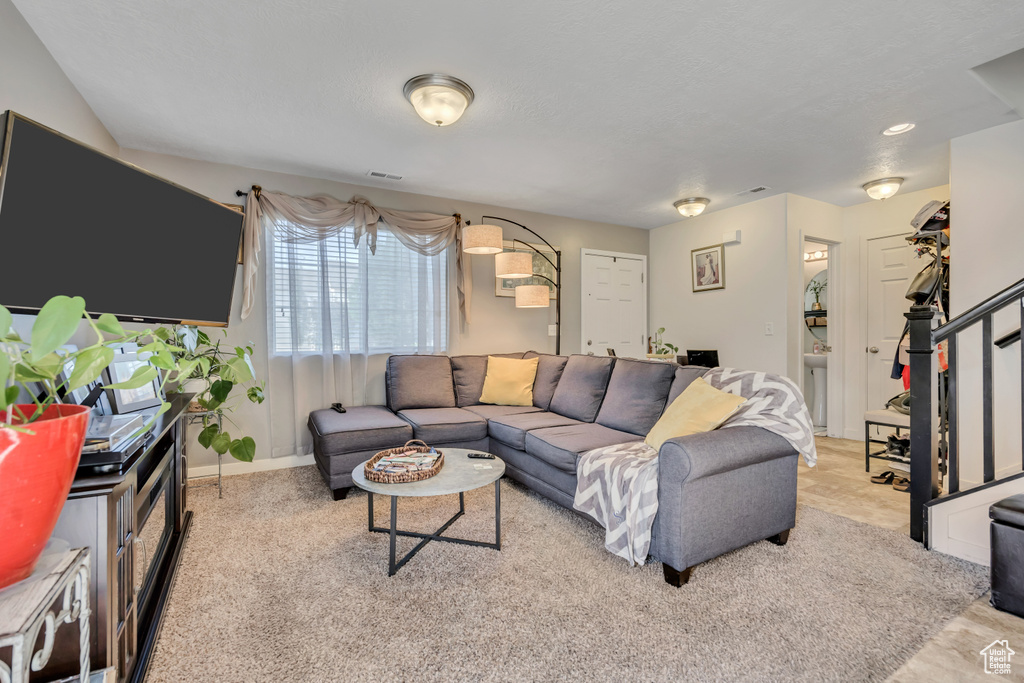 948 W STONEHAVEN DR North Salt Lake, UT 84054