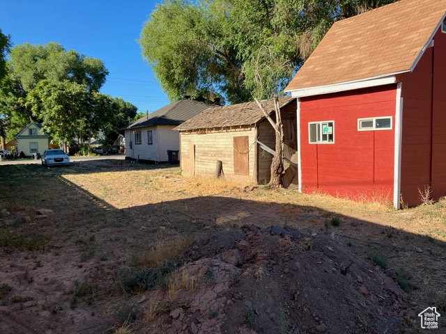 Photo 19 for MLS #2102982 at 341 E 200 North