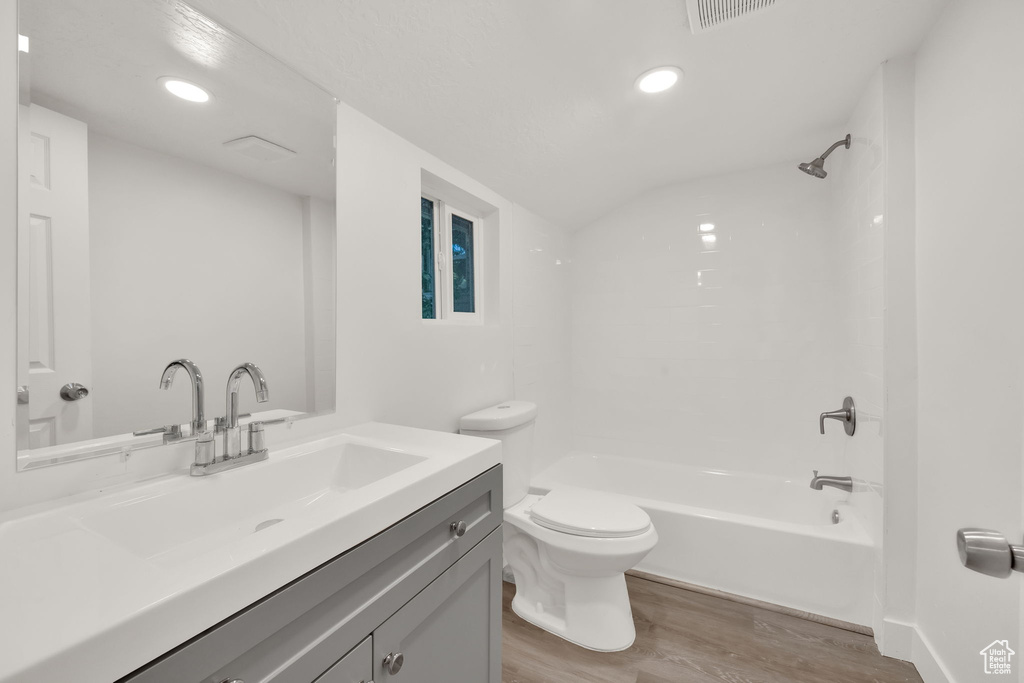 Photo 20 for MLS #2102984 at 612 35th St